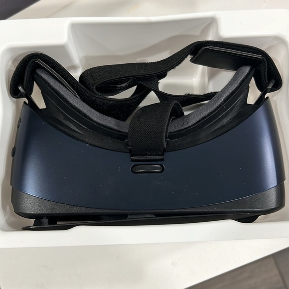 Samsung Gear VR Virtual Reality Oculus - Picture 2 of 3